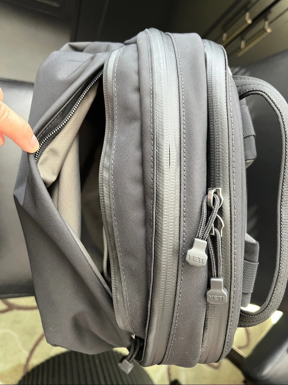 Yeti crossroads backpack